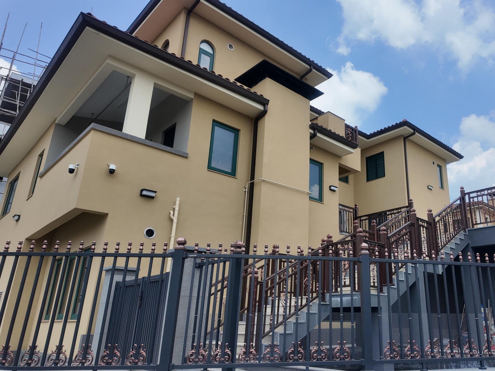 STEEL IN CONSTRUCTION